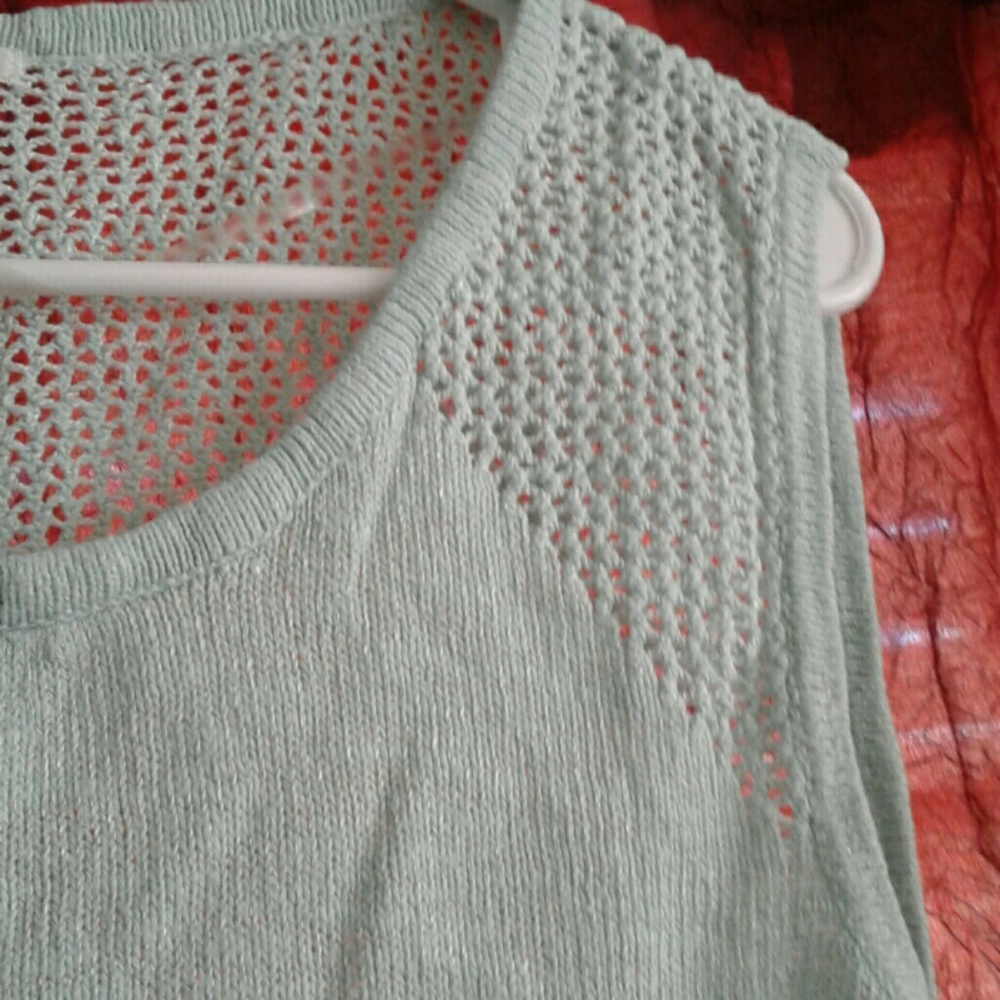 Shirt - Picture 3 of 4